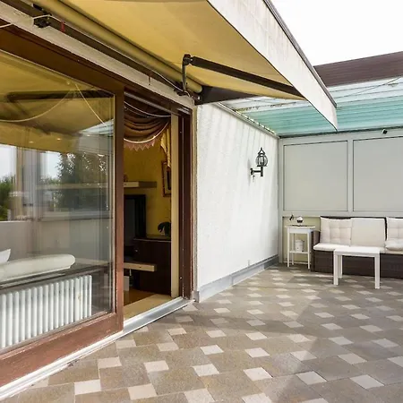 דירה 4-room Waldblick Messe
