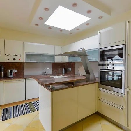 דירה 4-room Waldblick Messe *