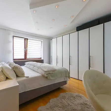 4-room Waldblick Messe Mnichov