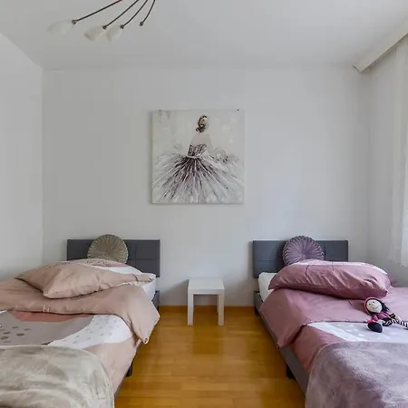 4-room Waldblick Messe *